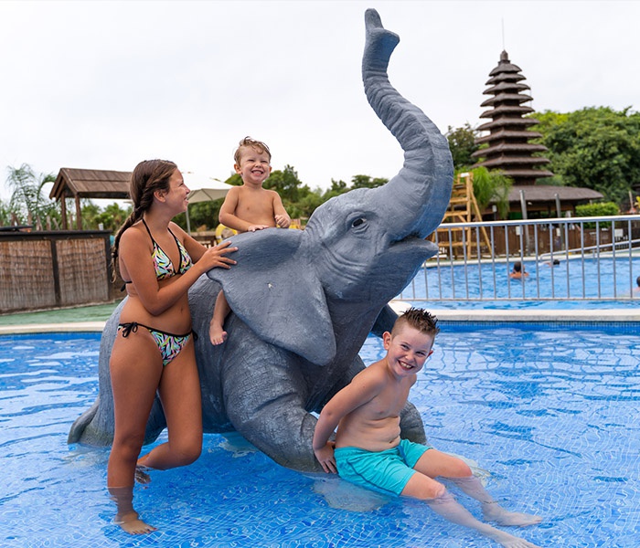 ¡Vive una Semana Santa Mágica desde 149€ adulto/noche en UTI! Magic Natura Animal, Waterpark Resort Benidorm