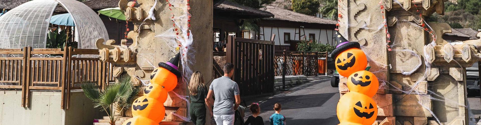 Magic Natura Animal, Waterpark & Polynesian Resort - Benidorm - Magic Natura Animal, Waterpark & Polynesian Resort - Benidorm -